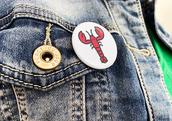 RED LOBSTER pin button