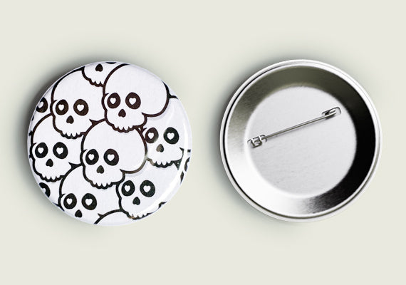 MINI SKULLS pin button